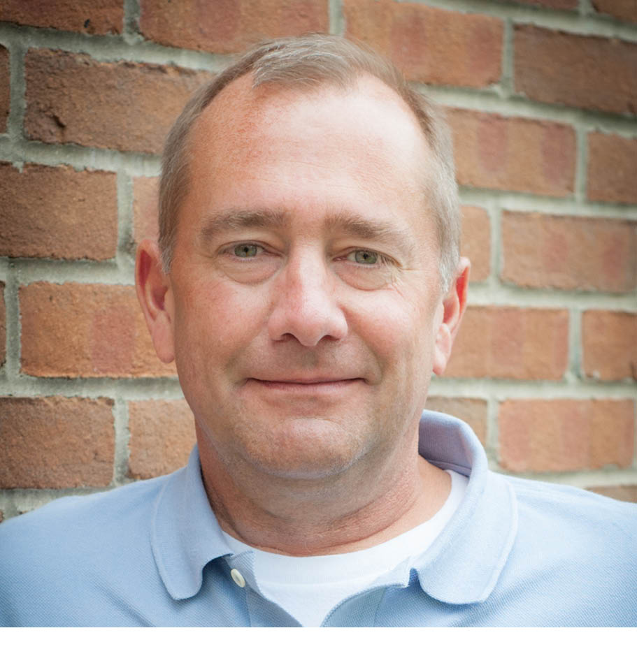 Andy Cummings Headshot
